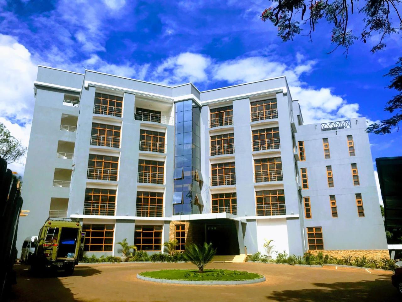 Kilimanjaro Wonders Hotel Moshi Buitenkant foto
